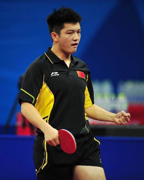 他以不拘一 他以不拘一