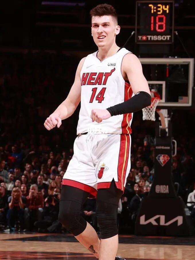 搜索关键词 搜索关键词